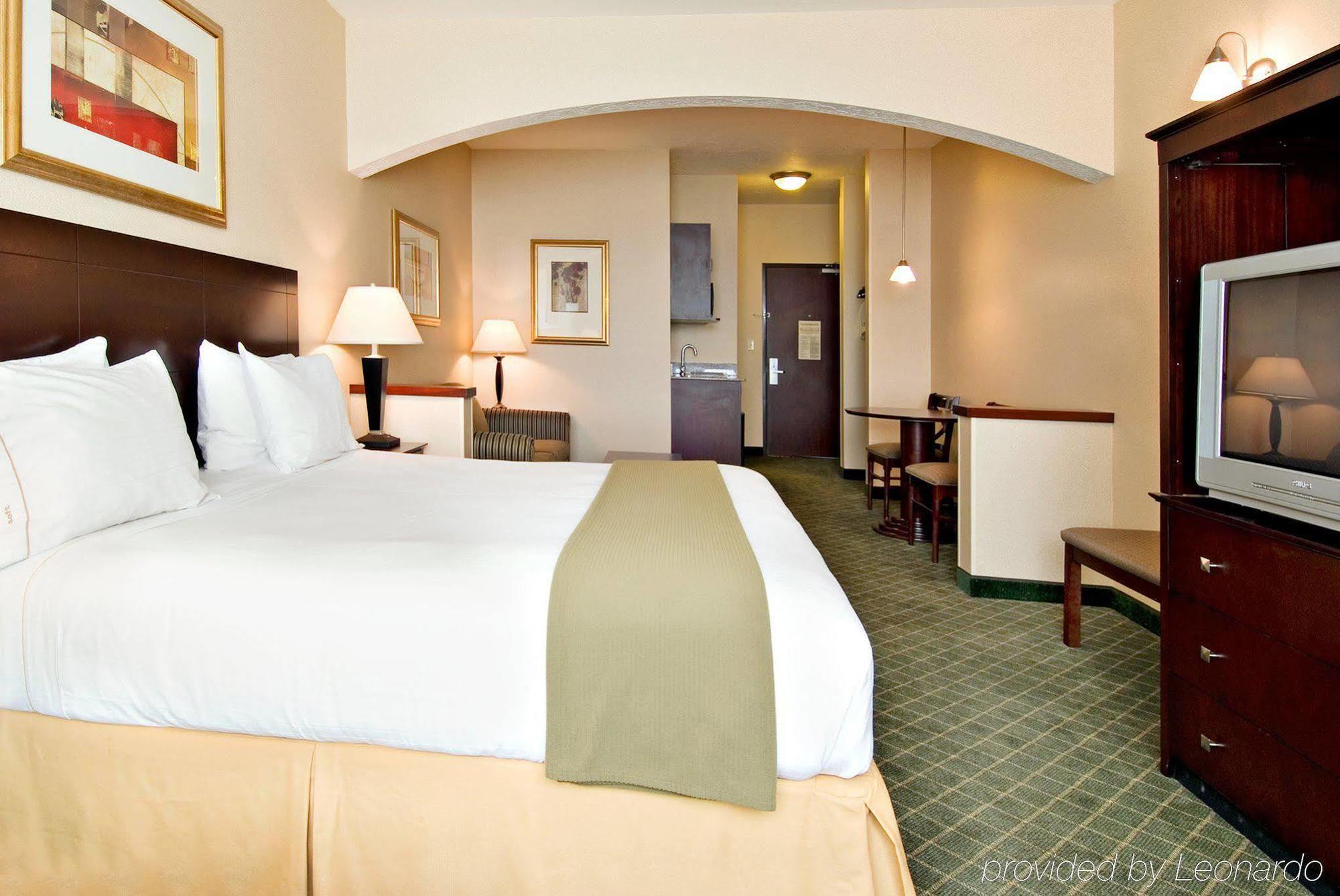 Holiday Inn Express Hotel & Suites Medford-Central Point By Ihg Exterior photo