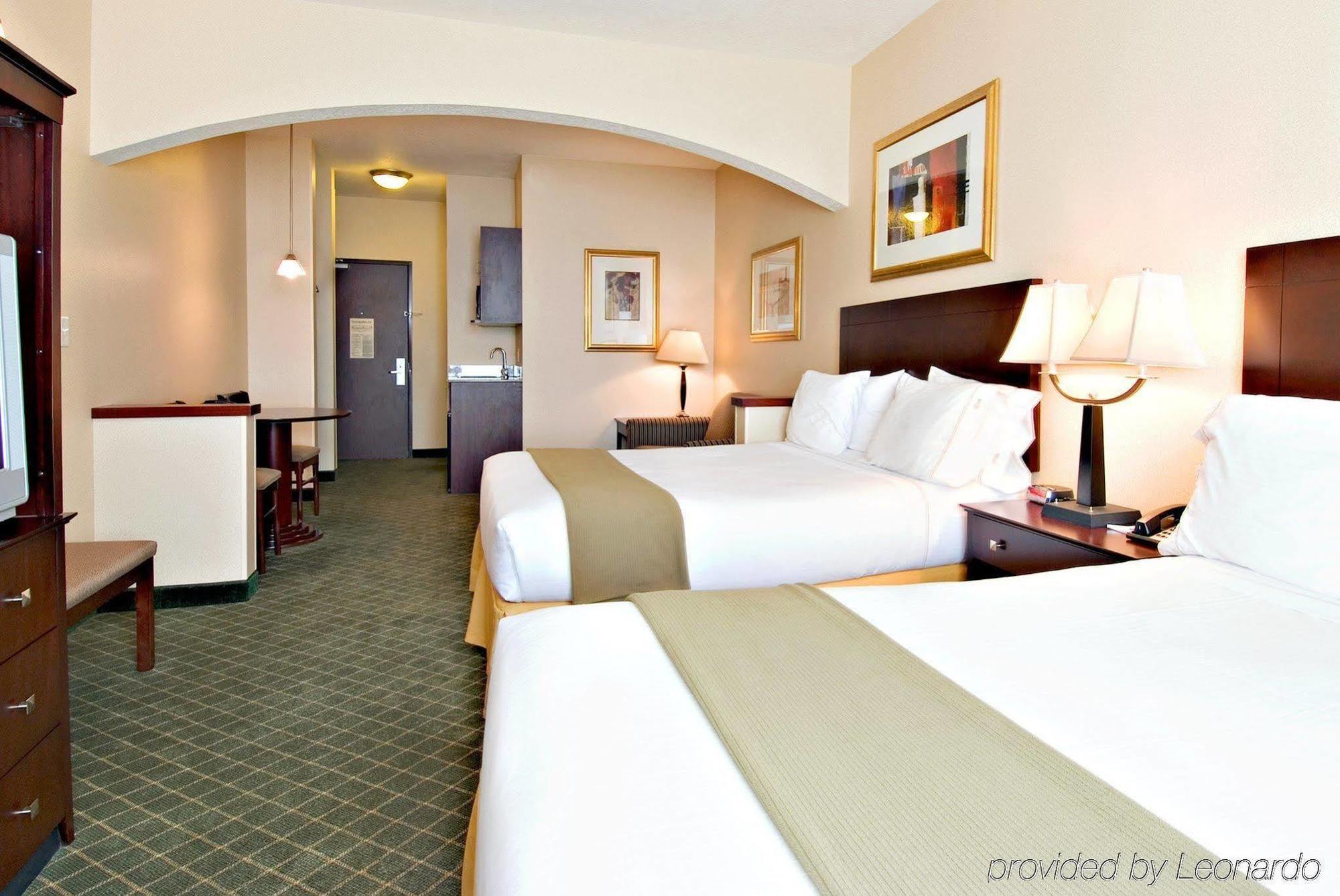 Holiday Inn Express Hotel & Suites Medford-Central Point By Ihg Exterior photo